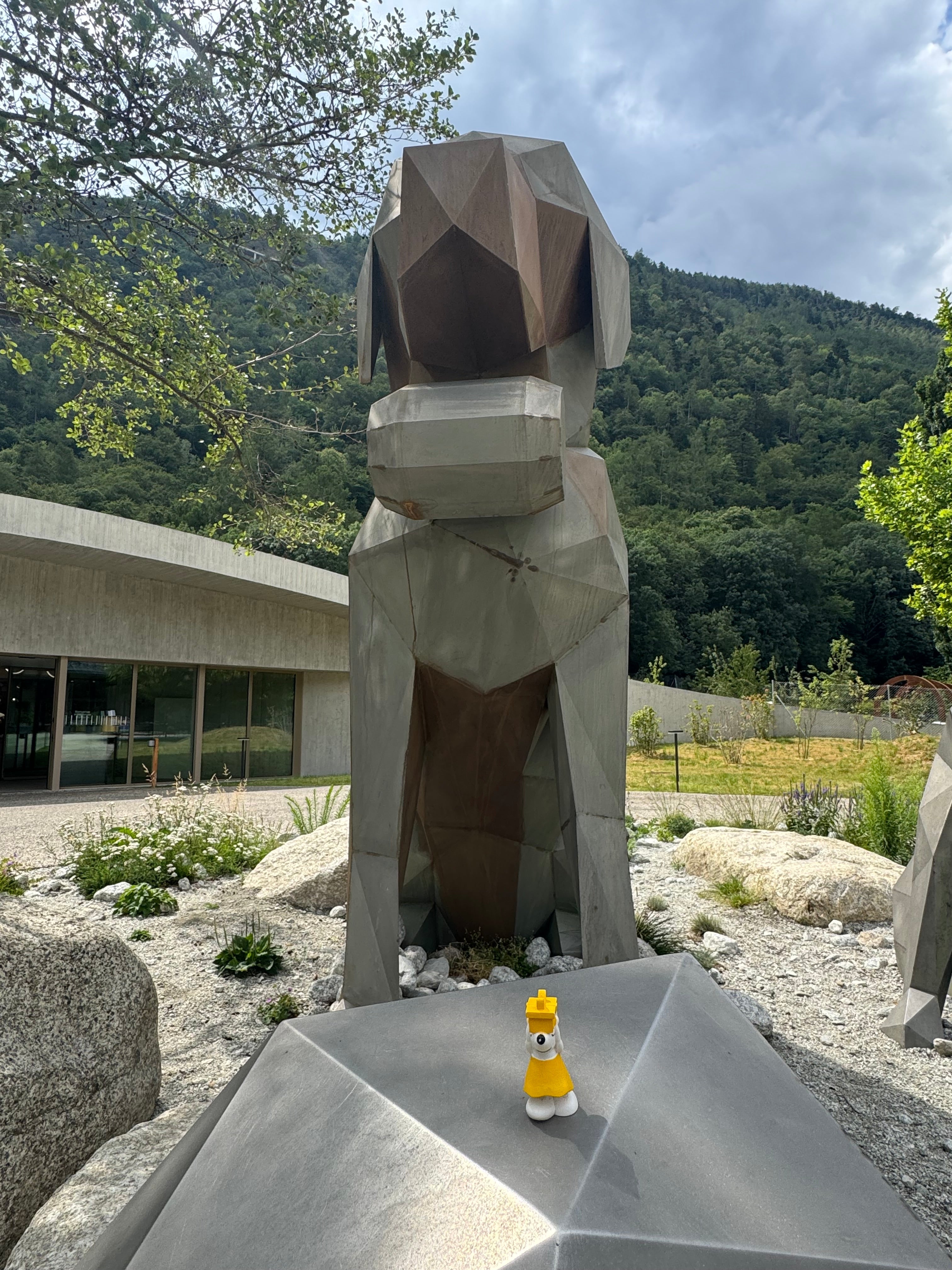 🐭🐕 Manfred unterwegs in Martigny