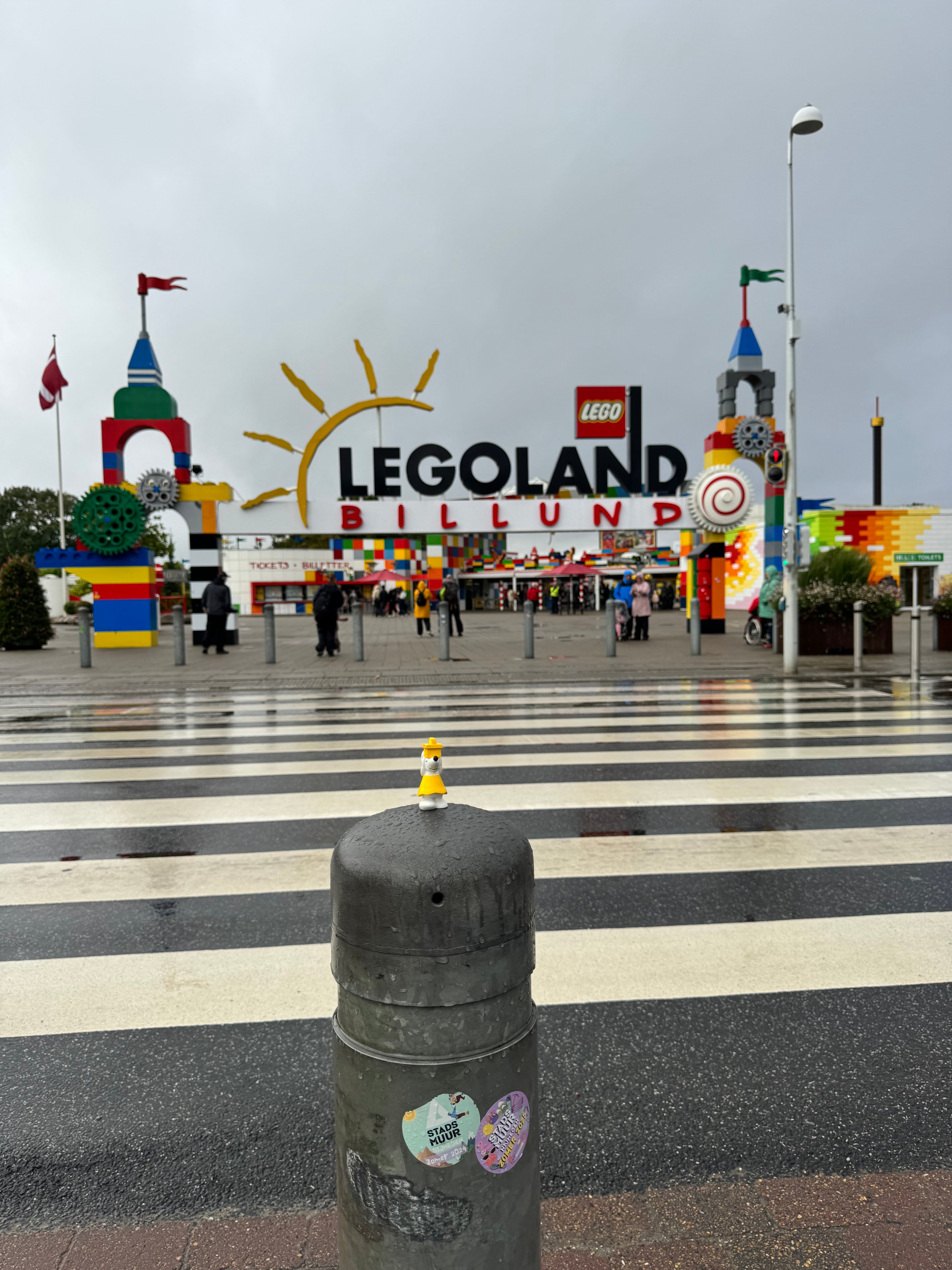 🏄 Manfred unterwegs in 🇩🇰 Dänemark – zwischen Wellen, Wind und jeder Menge LEGO