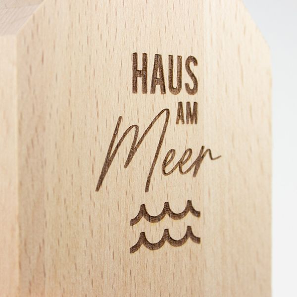 Großes Deko-Holzhäuschen „Haus am Meer" – Fisch-Gravur