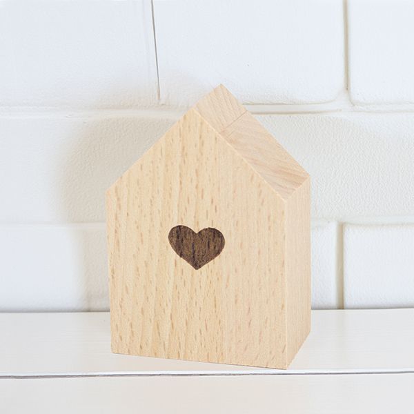 Kleines Deko-Holzhäuschen Herz